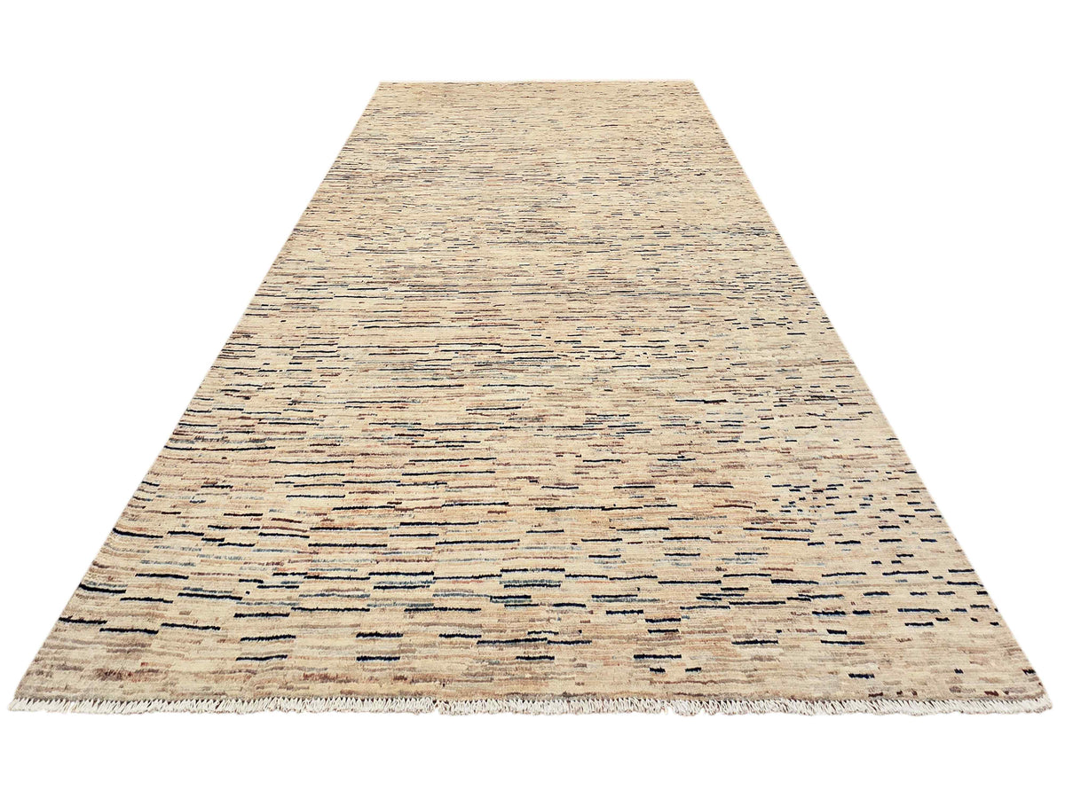 Streepje Ziegler triangular perspective rug design in beige with blue-gray woven lines